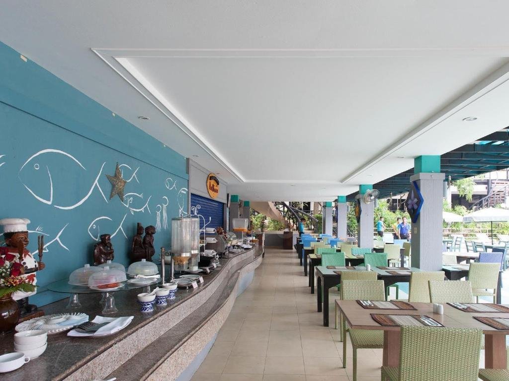 Restaurant, Anyavee Ban Ao Nang Resort in Krabi