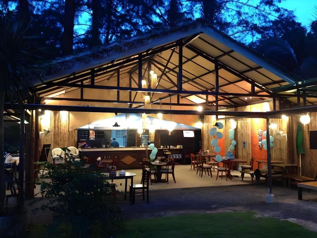 J2B Beach Bungalows @ Long Beach Villas