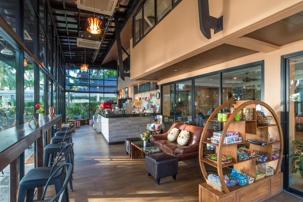 Coffee shop, Srisuksant Resort in Krabi